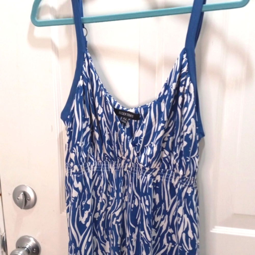 Ellen Tracy Blue/White Graphic V Neck Jumpsuit Size XL.           LAST CHANCE
